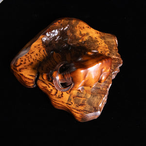 【総高6cm】木彫り 臥牛  樹種：柘植 /  牛 水牛 置物 縁起物 ※画像現品像の発送です