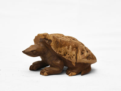 【総高6cm】木彫り 亀  樹種：硬質材（不明） /  かめ 置物 縁起物 ※画像現品像の発送です