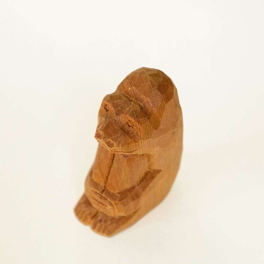 【総高7cm】木彫り 猿  樹種：屋久杉 / 干支 申  置物 縁起物 ※画像現品像の発送です