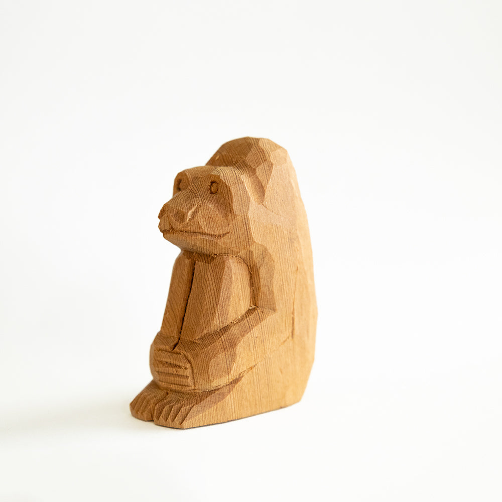 【総高7cm】木彫り 猿  樹種：屋久杉 / 干支 申  置物 縁起物 ※画像現品像の発送です