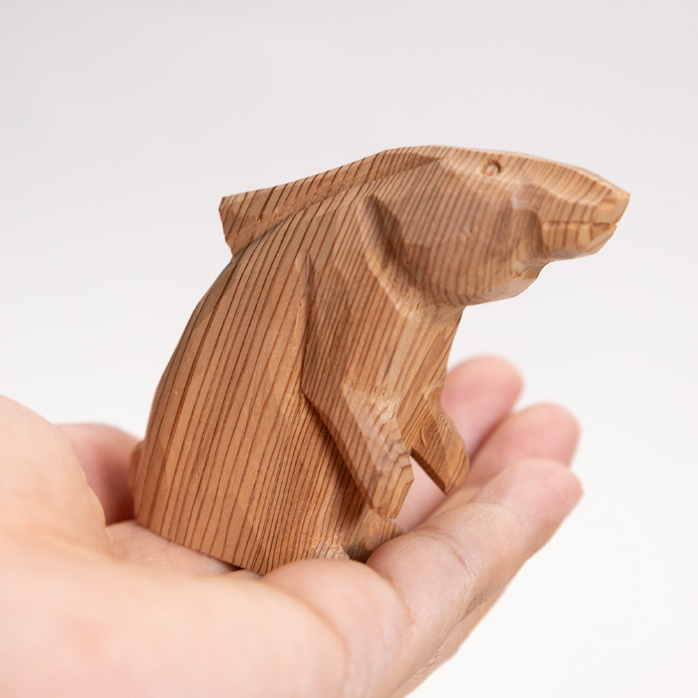 【総高7cm】木彫り うさぎ  樹種：屋久杉 / 干支 兎  置物 縁起物 ※画像現品像の発送です
