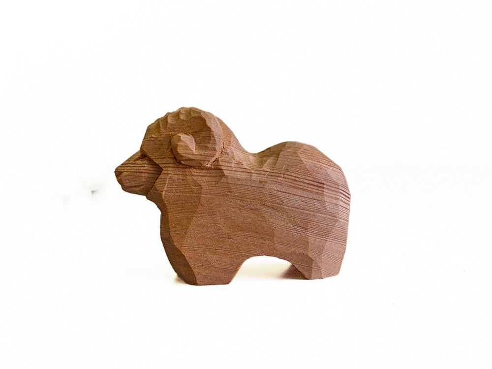 【総高5cm】木彫り 羊  樹種：屋久杉 / 干支 ひつじ 未 置物 縁起物 ※画像現品像の発送です