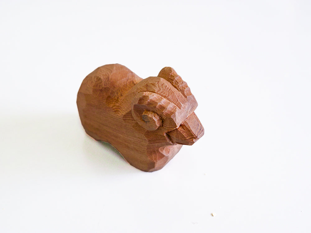 【総高5cm】木彫り 羊  樹種：屋久杉 / 干支 ひつじ 未 置物 縁起物 ※画像現品像の発送です